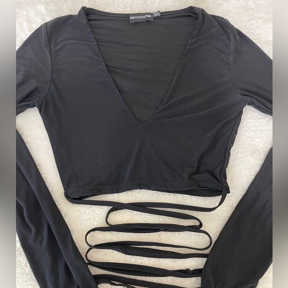 Pretty Little Thing Crop - Picture 2 of 4